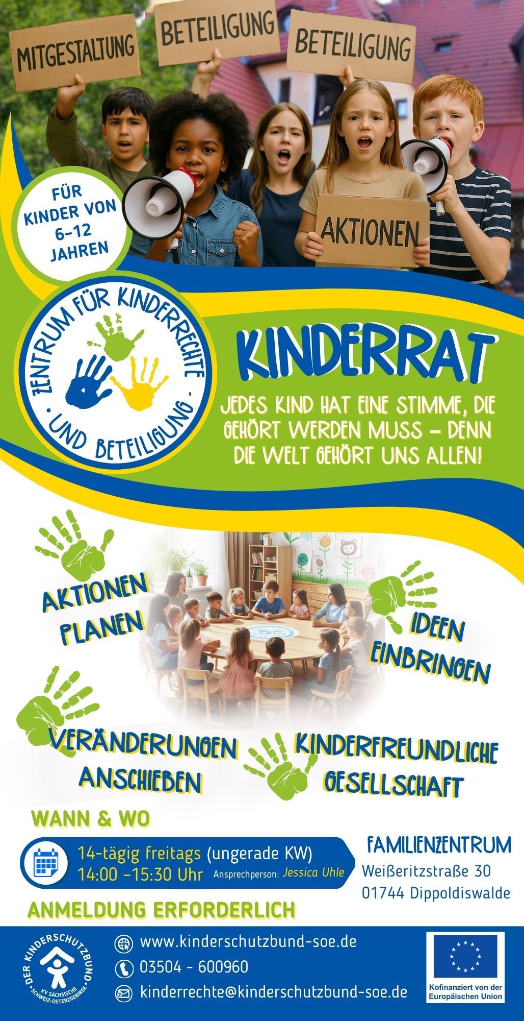 Eine Gruppe von Kindern hält Schilder mit Aufforderungen für den Kinderrat und zeigt ihre Stimmen für Mitgestaltung und Beteiligung.